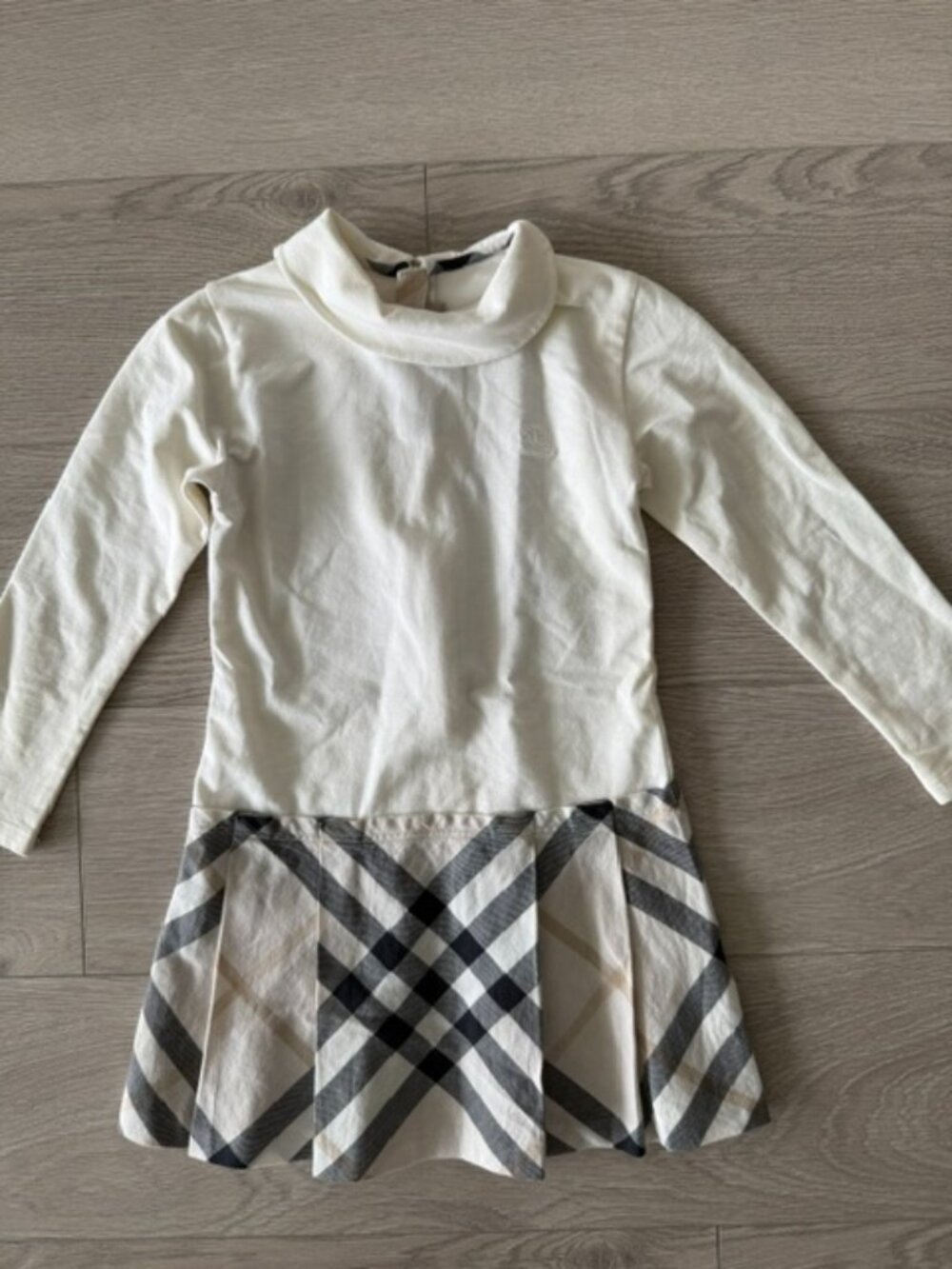 Girls Burberry Dress AUTHENTIC size 3yrs